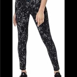 Tuff Athletics Black Leggings Dynamic Design